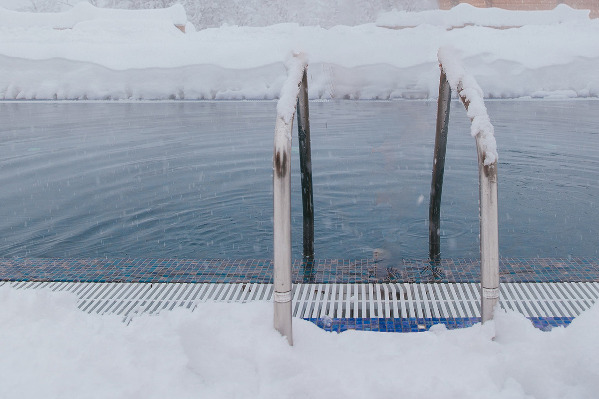 How To Keep Your Pool From Freezing This Winter In 7 Steps