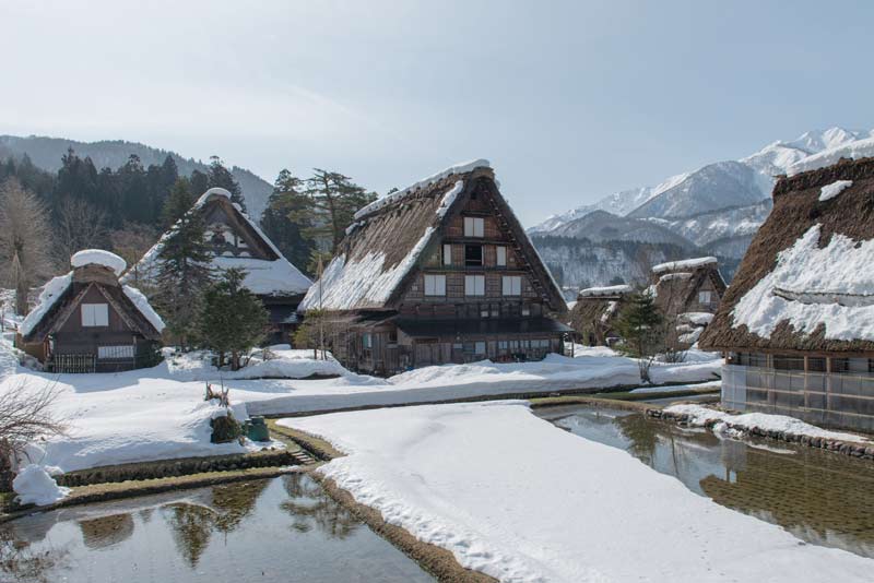 Gassho-zukuri houses, in winter.